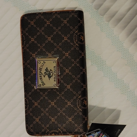 Beverly Hills Polo Club Wallet - Picture 1 of 5